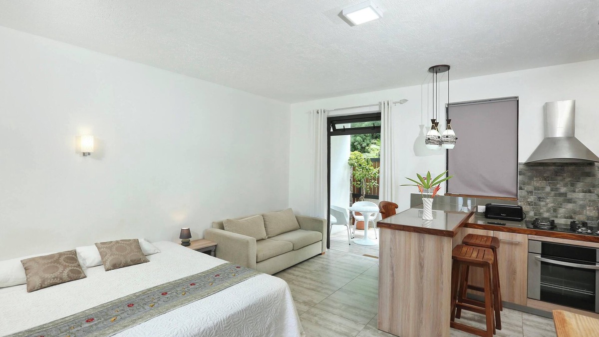 Moka Apartment | Homerez - Studio in Moka, terrace, view