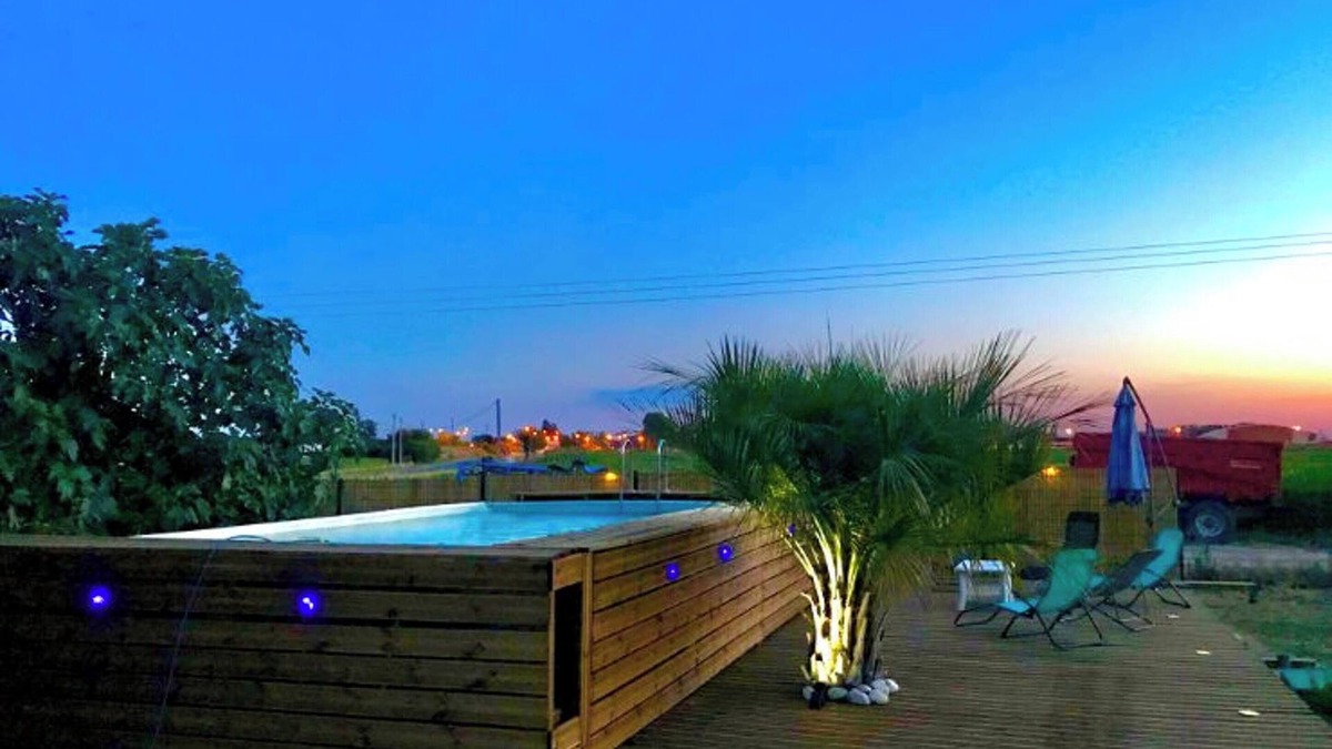 Saint-Jory Apartment | Homerez - Studio Saint-Jory, pool