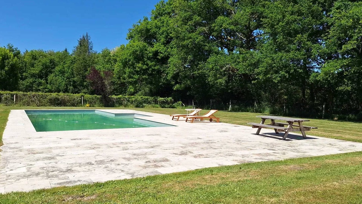 Brinon-sur-Sauldre Villa | Homerez - Villa in Brinon-sur-Sauldre
