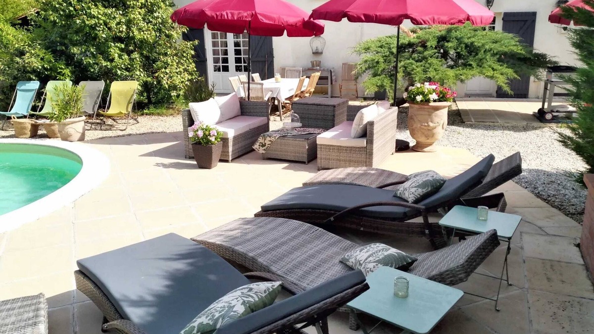 Arsac Villa | Homerez - Villa in Arsac with pool
