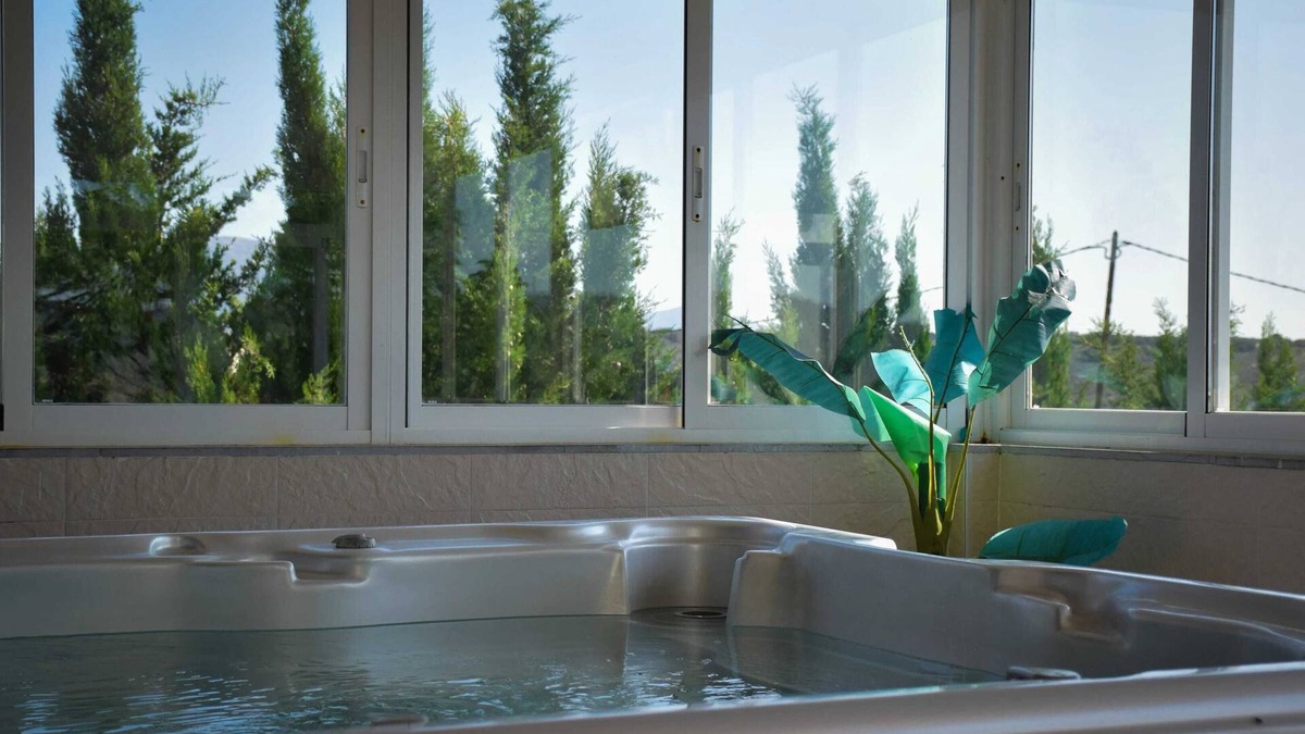 Atarfe Villa | Homerez - Villa in Atarfe, Private Pool