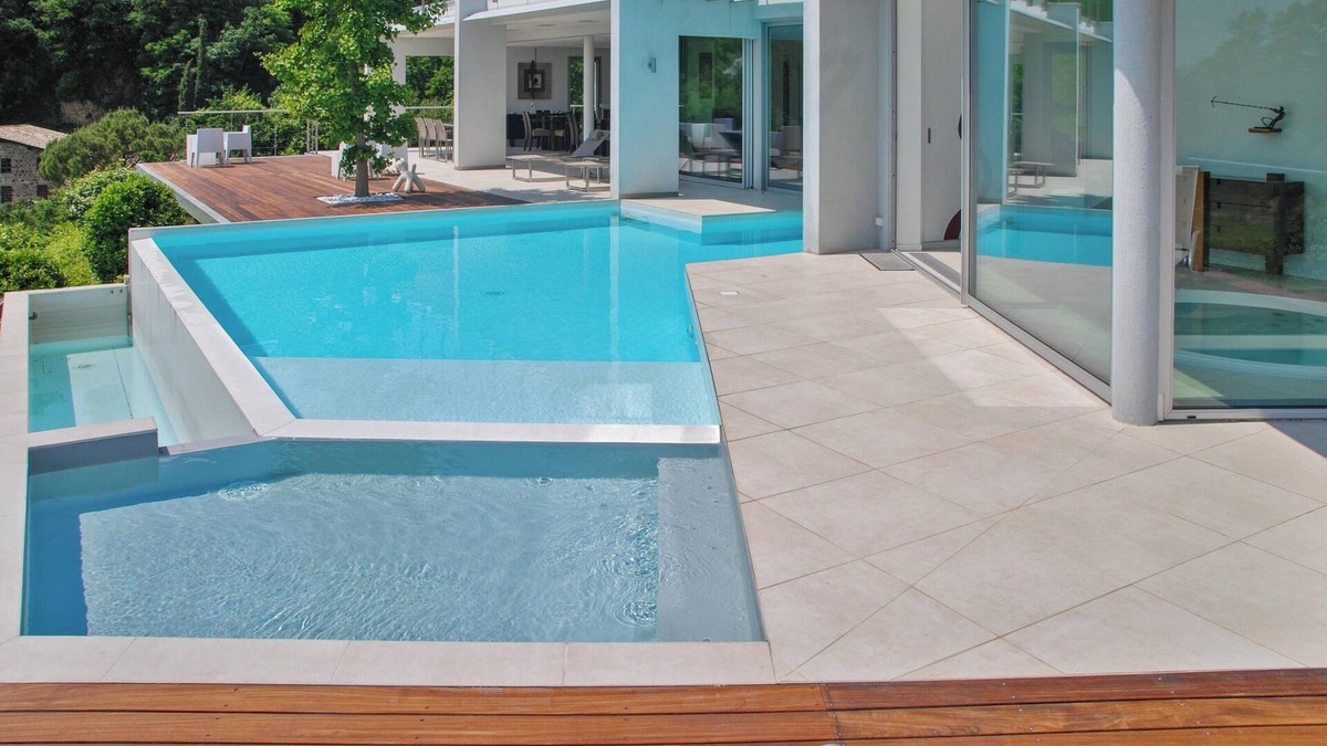 Saint-Desirat Villa | Homerez - Villa in Saint Désirat