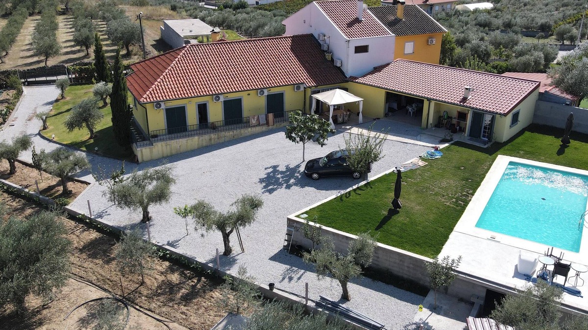 Vila Flor Villa | Homerez - Villa in Lodões, Mountain View