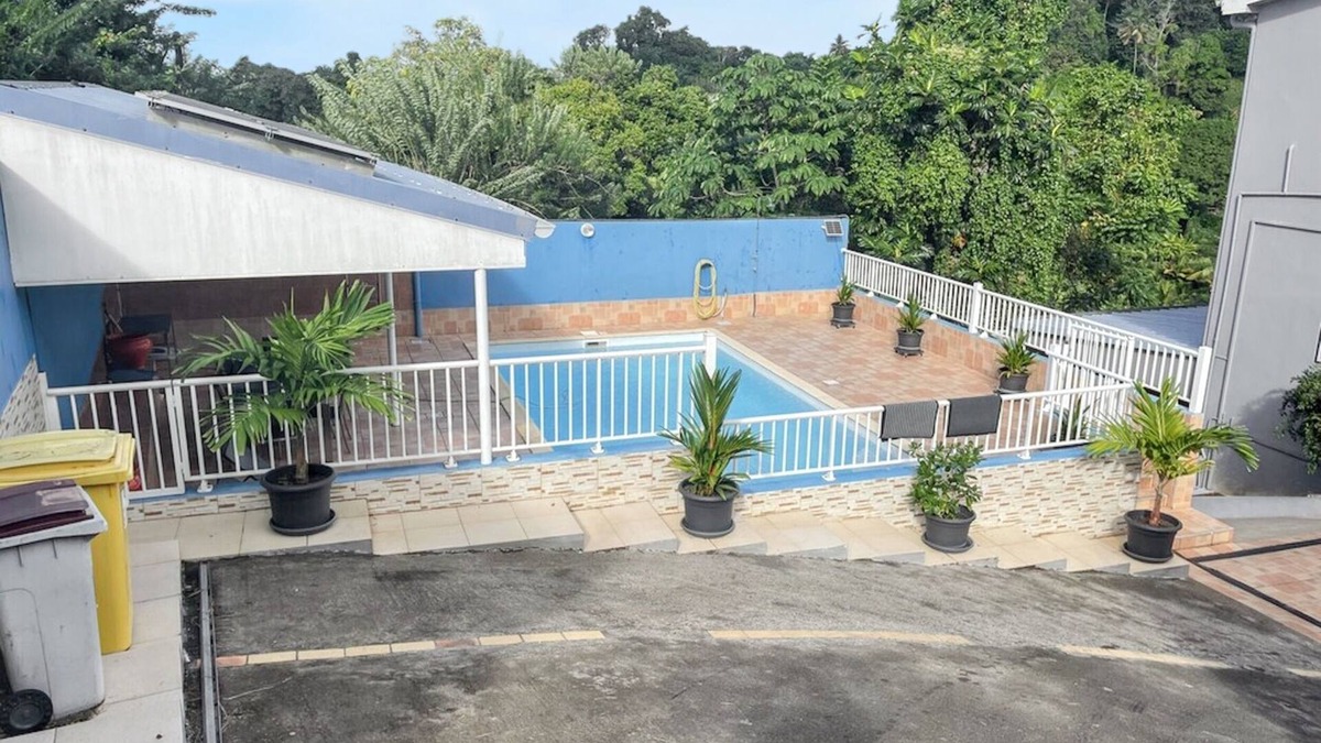 Saint-Esprit Villa | Homerez - Villa in Saint-Esprit
