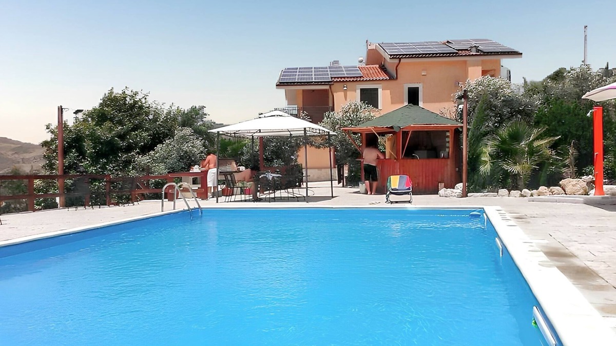 Bompensiere Villa | Homerez - Villa with pool near Bompensiere