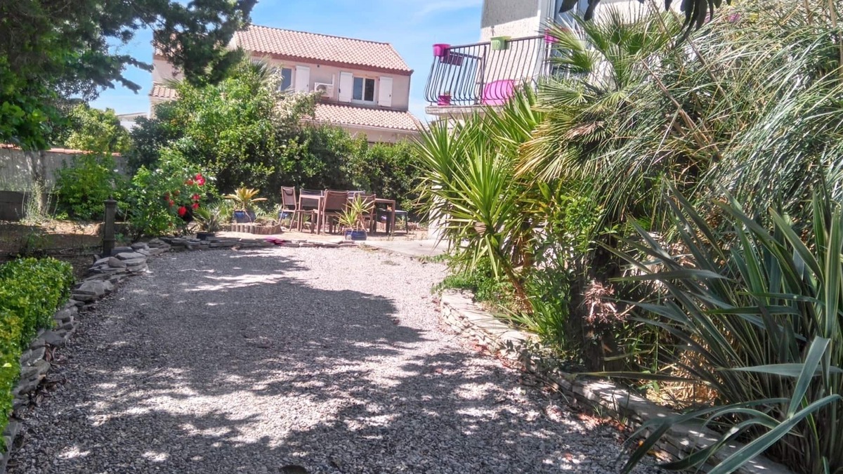Mauguio Apartment | Homerez - Welcoming apartment in Mauguio