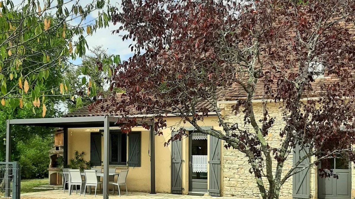 Salviac House | Homerez - Welcoming house in Salviac with private pool