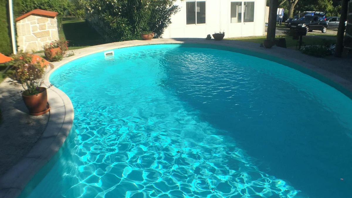 Penafiel Villa | Homerez - Welcoming villa near Penafiel with pool