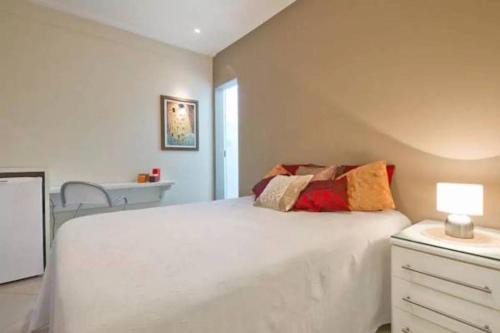 Auxiliadora House | HomeStay 3 na Carlos Gomes não tem garagem