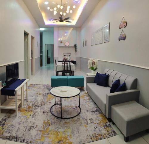 Pokok Sena District House | Homestay Ar-Rayyan