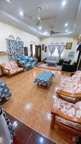 Batu Pahat House | Homestay Cahaya Kaseh