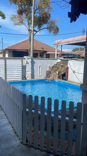 Kepala Batas House | Homestay D'Putra Bertam - Homestay Kolam Bajet