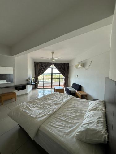 Lumut Apartment | Homestay in Marina Heights with beach view
