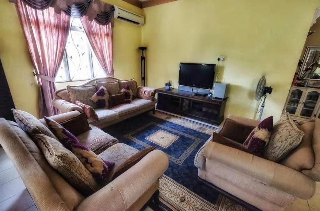 Seremban House | Homestay Jasmin Indah, Senawang (free wifi)