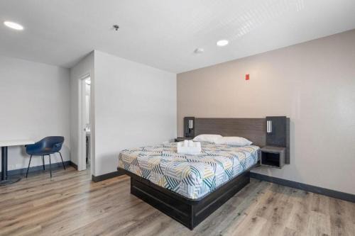 Bellview Cabin | HomeStay Lodge Pensacola West - NAS