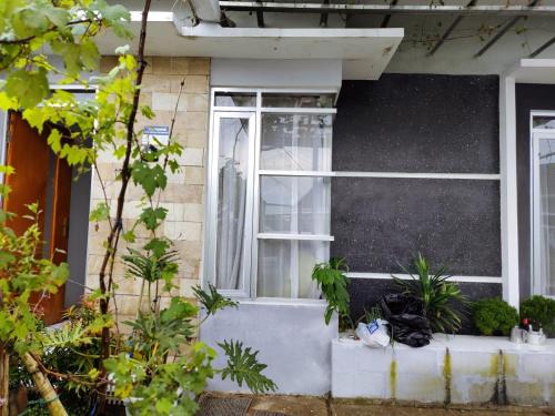 Garut House | Homestay Srikandi