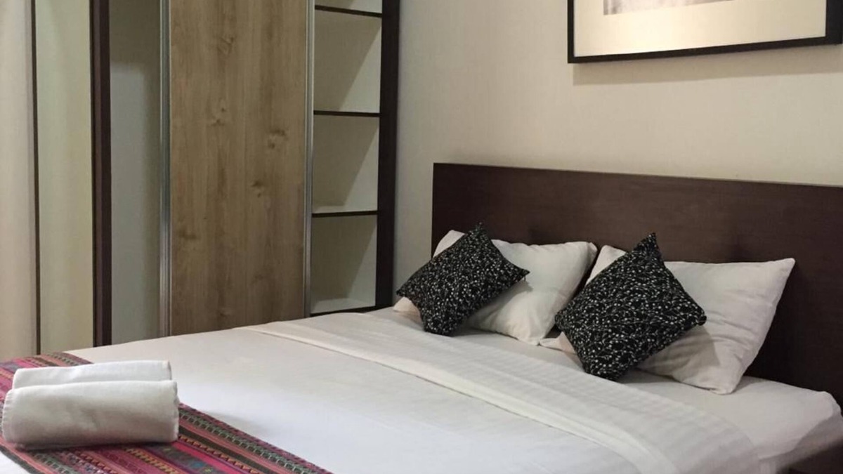 Depok House | HOMESTAY SURYOSUKOCO, kamar mndi dek panas dingin, dekat kraton yogya