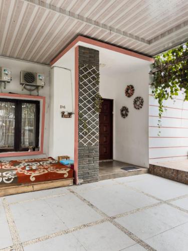 Pekalongan House | Homestay Syariah Bayt