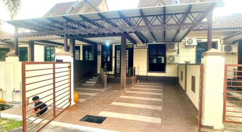 Jasin House | Homestay Terraloka