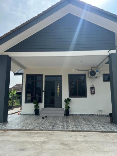 Hulu Terengganu District House | Homestay Tokmi 1
