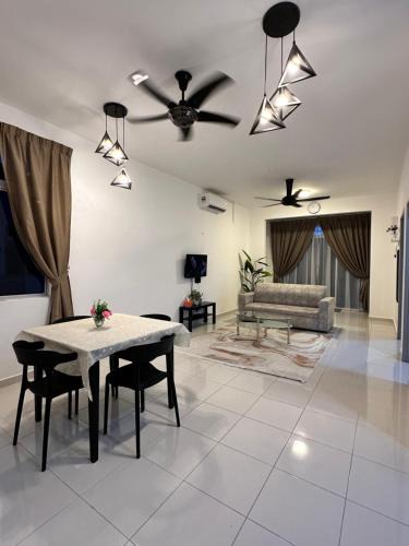 Kampung Jelatang House | Homestay501