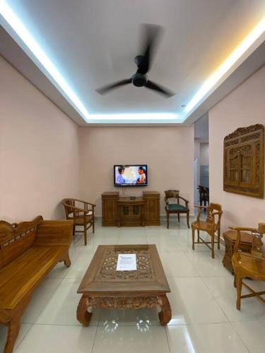 Parit Raja House | Homestay73 - Parit Raja