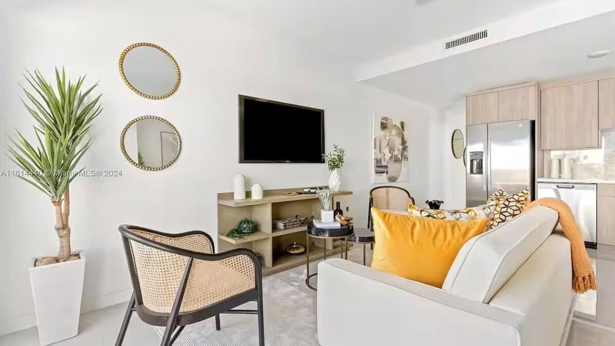 Princeton House | Homestead Oasis- 4BR Retreat w/Rooftop & Views