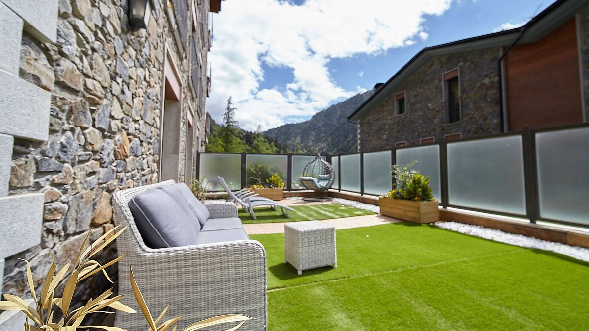 Anyos Apartment | HomeSweetViews Anyós - entire apartment wifi views and parking