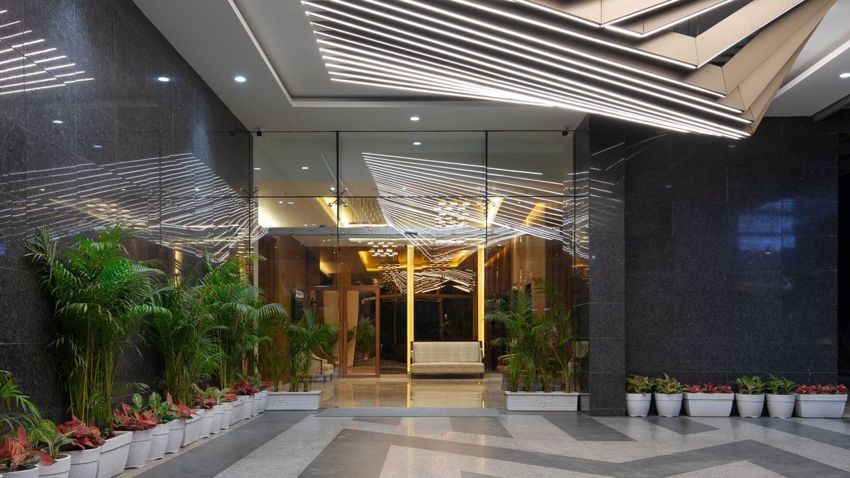 Alambagh Hotel | Hometel Alambagh Lucknow