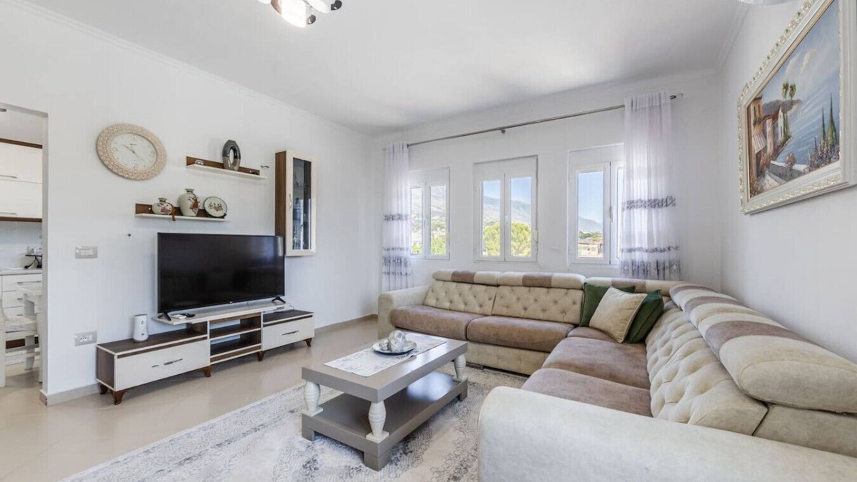 Lazarat Apartment | Hometown Apartment | 2