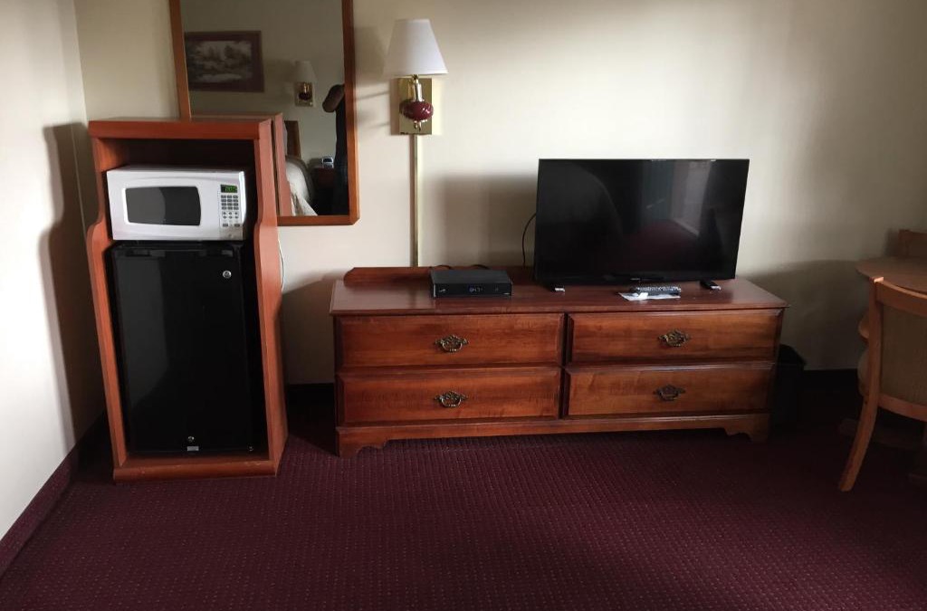 Morganfield Hotel | Hometown Inn Morganfield