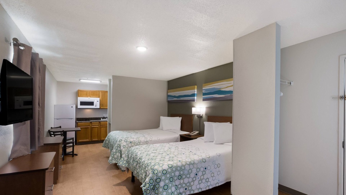 Covington Hotel | HomeTowne Studios by Red Roof Covington, GA