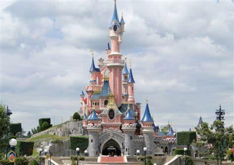Montry House | Homewood - entire property for 6 people - 4 adults maximum - in village 10 min from Disneyland Paris & TGV RER A
