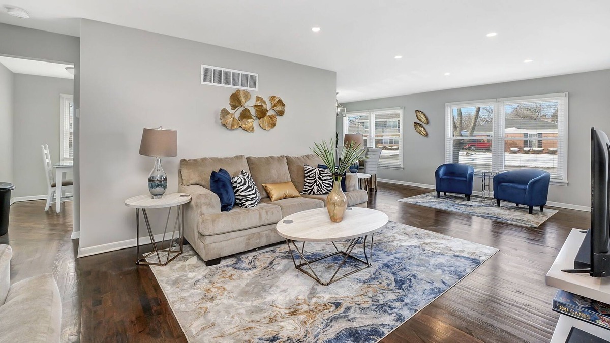Homewood House | Homewood FHS Rental - Cherrywood Ln