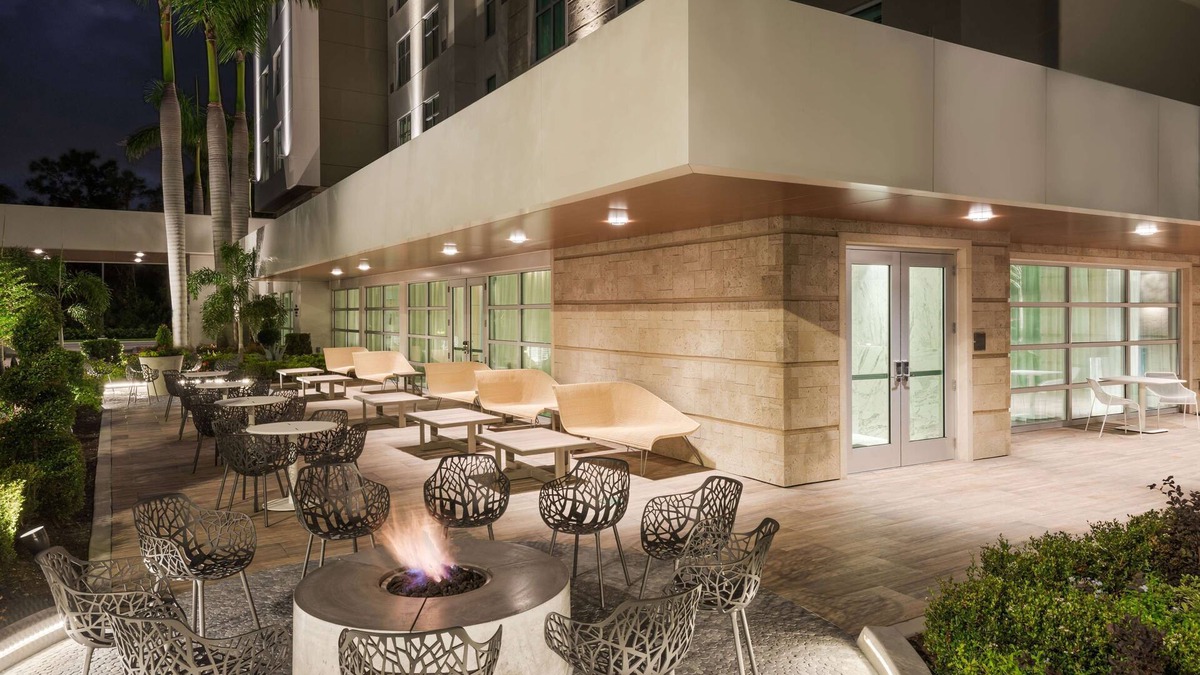 Braden River Hotel | Homewood Suites by Hilton Sarasota Lakewood Ranch