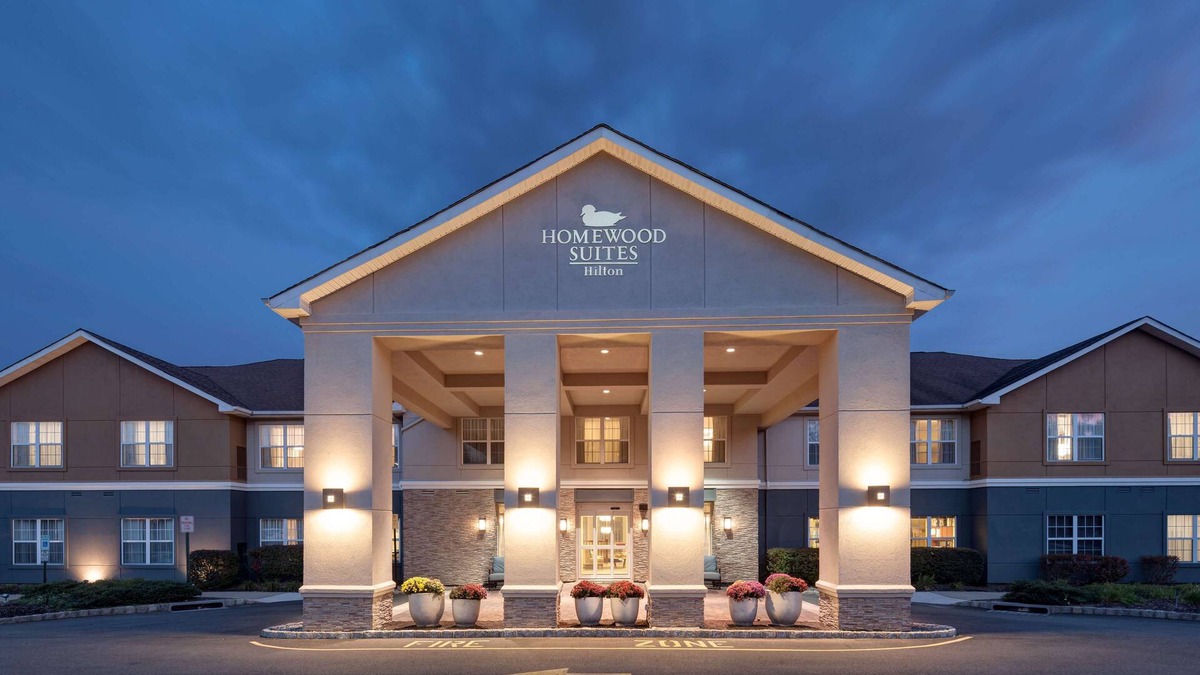 Mahwah Hotel | Homewood Suites by Hilton Mahwah