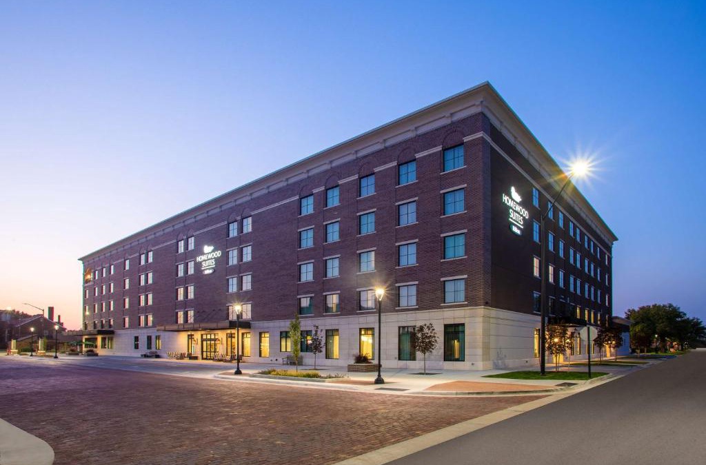 Salina Hotel | Homewood Suites By Hilton Salina/Downtown, Ks