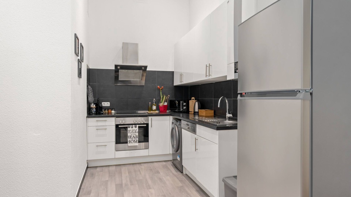 Nord-Mitte Apartment | Homey Apartments: Park Suite - Luxurious Comfort in the Heart of Bremerhaven