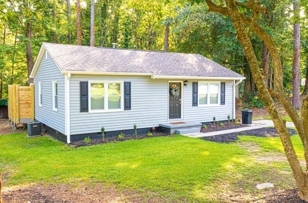 Marietta House | Homey Bungalow Convenient to Marietta and I-75!
