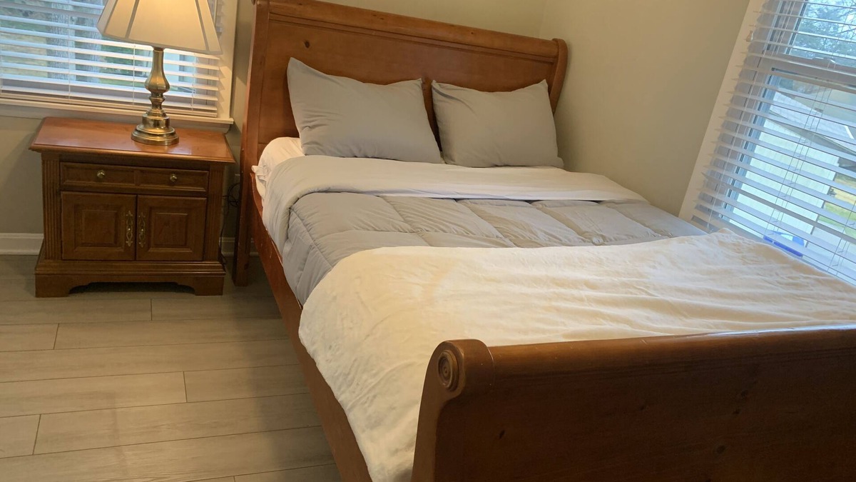 Bowie House | Homey, cozy, spacious, family friendly. Close to restaurants, shopping centers.