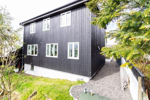 Torshavn House | Homey Townhouse