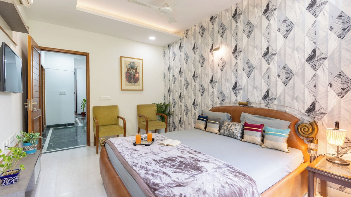 New Friends Colony House | Homlee-3bhk Green Luxury in SDEL