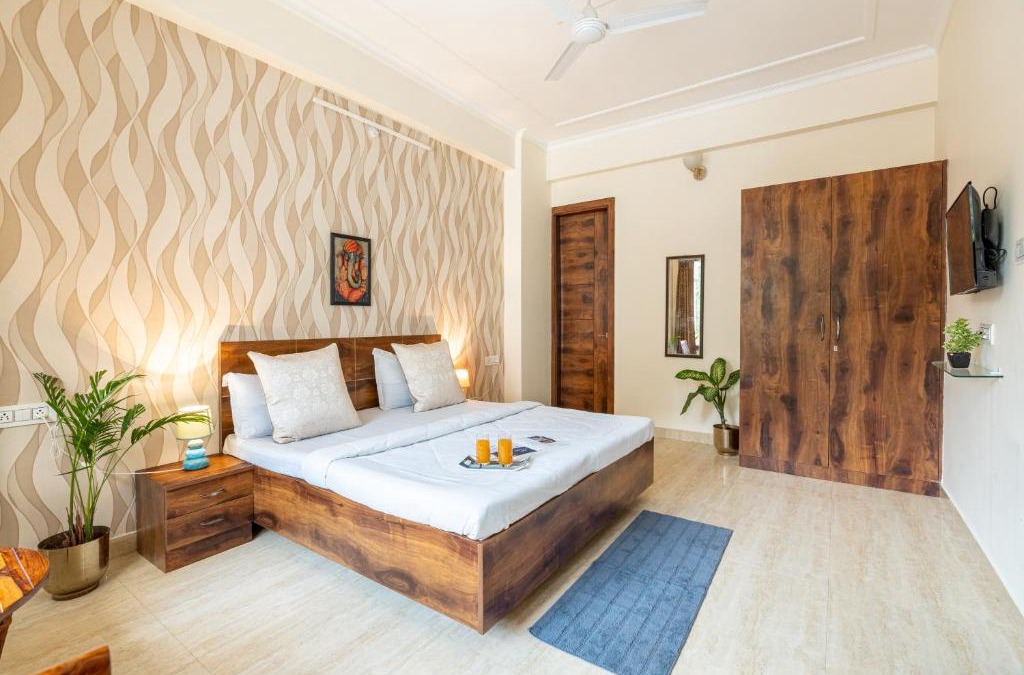 Tapovan Apartment | Homlee-Jumbo 1BHK-2AC-Kitchen-Lift-Parking-Tapovan
