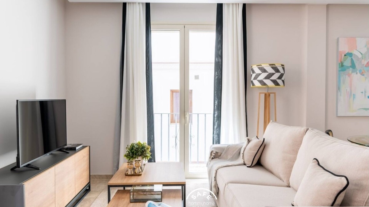 Encarnacion-Regina Apartment | Hommyhome Vera Cruz 101