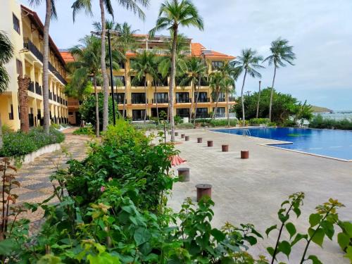 Mui Ne Resort | Hon Rom Central Beach Resort