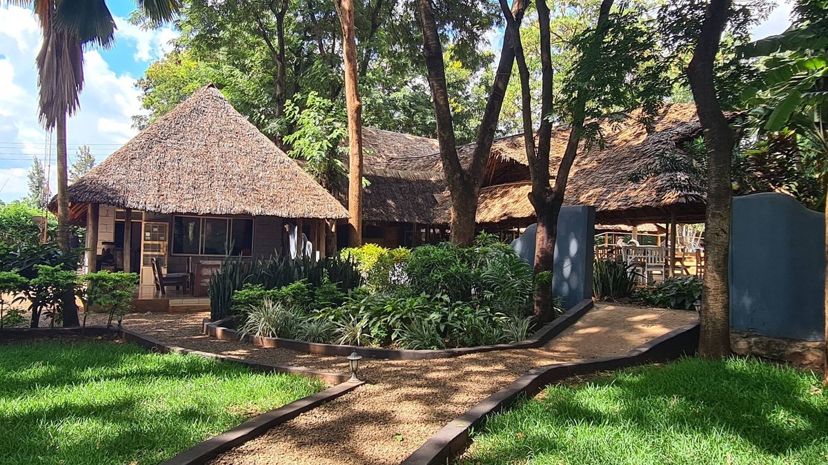 Moshi Cabin | Honey Badger Lodge