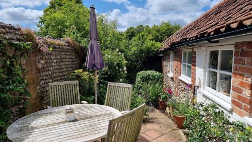 Stiffkey House | Honey Barrel Cottage