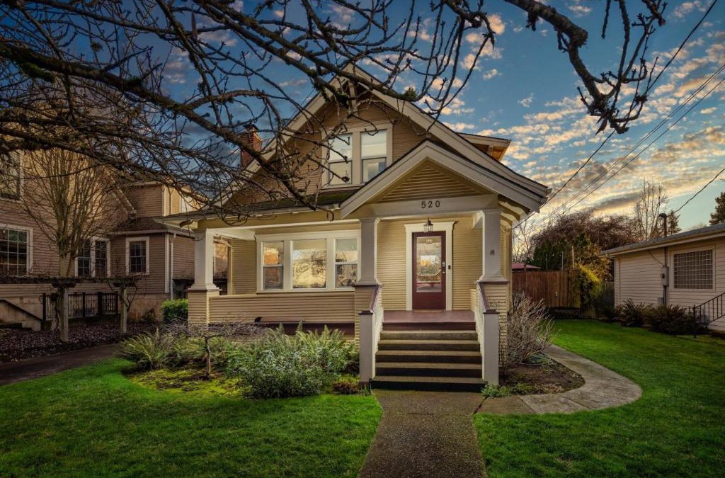 McMinnville House | Honey Bea