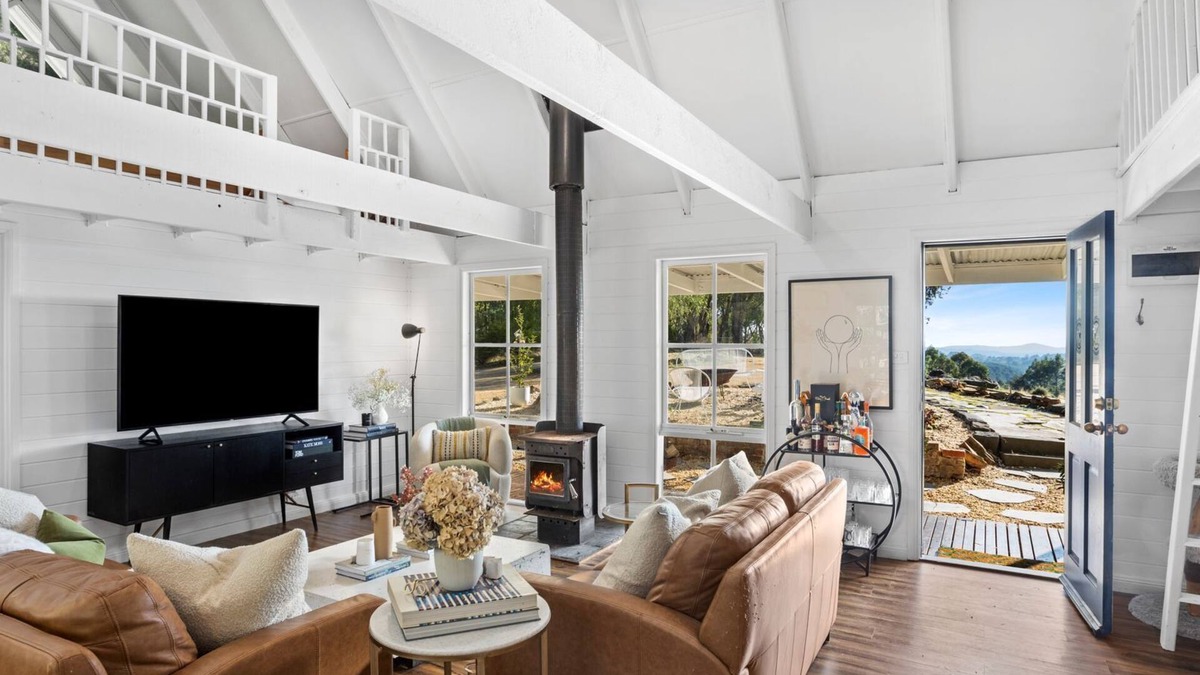 Glenlyon House | Honey Hill-beautiful viiews 10 minutes from Daylesford