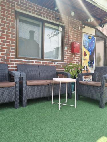 Hapjeong-dong Villa | Hongdae Sky View Private Roof Garden 2BR 2QB 1SSB 합정역 5분 단독하늘정원